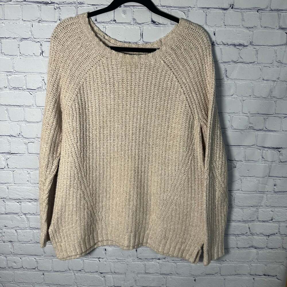 American Eagle Outfitters Ahhmazingly Soft Knit Sweater in Blush Pink